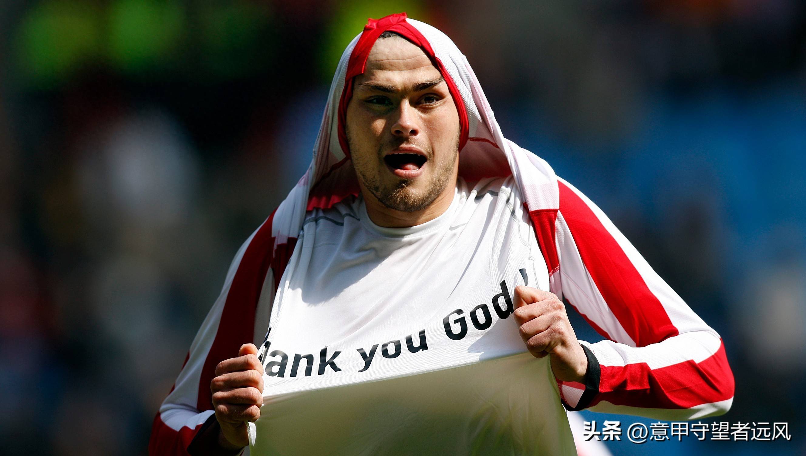 费耶诺德迎欧冠关键赛;赛前伤情更新;气氛紧张;球队文化再被提及的简单介绍 费耶诺德迎欧冠关键赛;赛前伤情更新;气氛紧张;球队文化再被提及的简单介绍